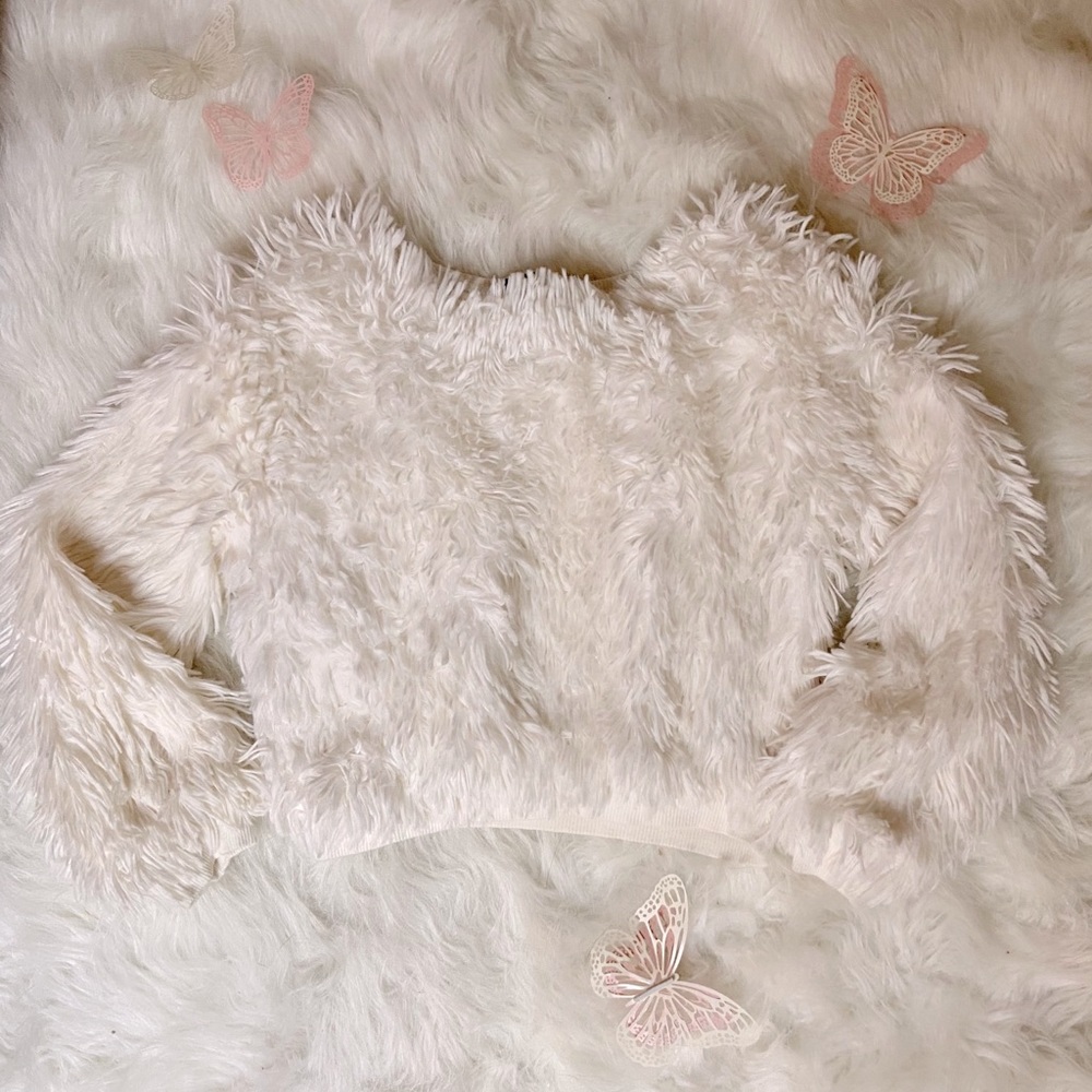 White Fluffy Crop Top Sweater